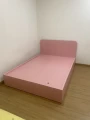 Giường gỗ mdf màu hồng 0