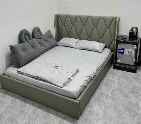 Giường ngủ nhập khẩu cao cấp  NK023