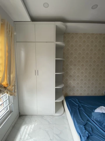 Tủ quần áo gỗ MDF kịch trần