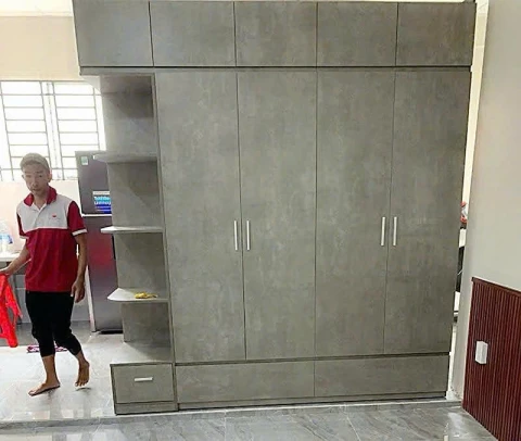 Tủ quần áo 4 cánh 1 kệ màu xám xi măng