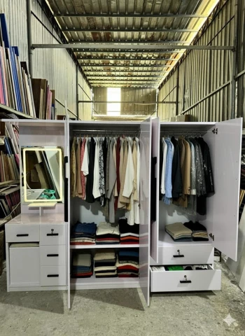 Tủ nhựa Đài Loan 4 cánh kèm Bàn trang điểm có gương đèn led BTD4C