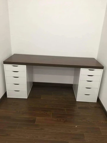 Bàn làm việc 10