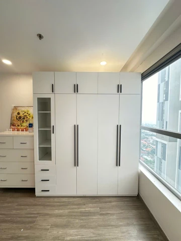 Tủ quần áo MDF 5 cánh có hệ trang trí