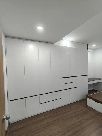 Tủ quần áo gỗ MDF tay nắm ẩn hiện đại