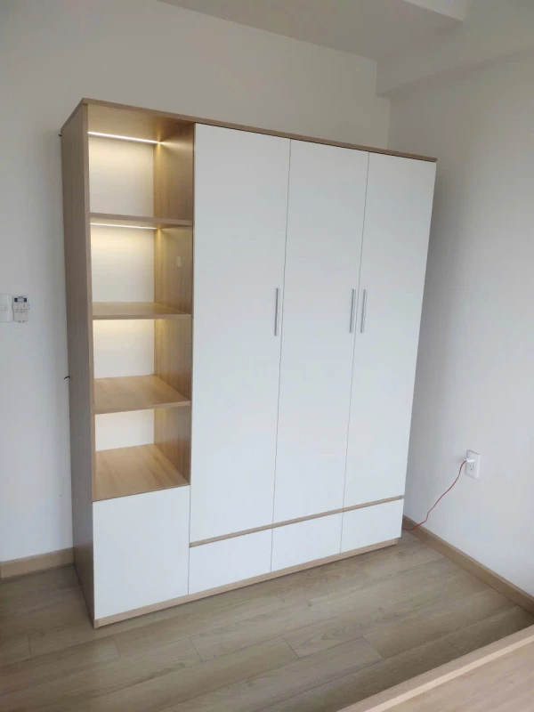 Tủ quần áo gỗ MDF có kệ led trang trí TQAGPT