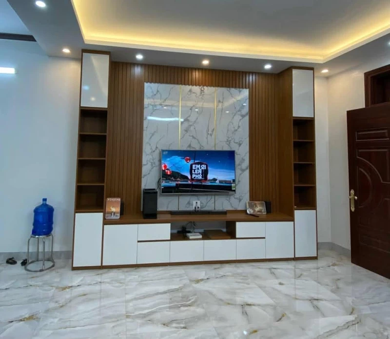 Vách TV 23